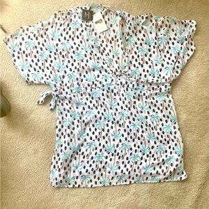 Miken Women's Palm and Dot Print Blouse - White and Blue